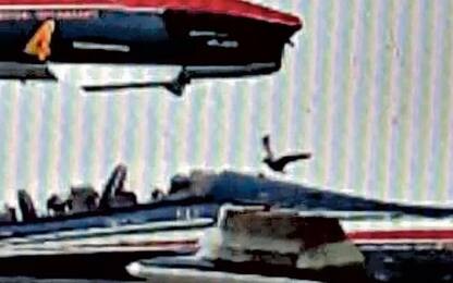 Frecce Tricolori, uccello in foto amatoriale avvalla idea bird strike
