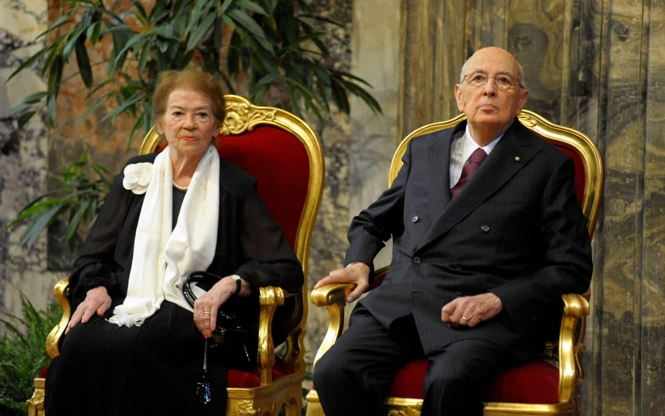 Chi sono Sofia e Simone, i nipoti del presidente Napolitano Sky TG24 Chi sono Sofia e Simone, i nipoti del presidente Napolitano Sky TG24