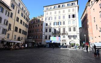 I maxischermi allestiti per i funerali del presidente emerito, Giorgio Napolitano. Roma, 26 settembre 2023. ANSA/CLAUDIO PERI