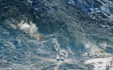 Il cratere della Solfatara a Pozzuoli chiuso dopo la morte di una famiglia che era in visita al sito vulcanico, 27 settembre 2023. ANSA/CIRO FUSCO