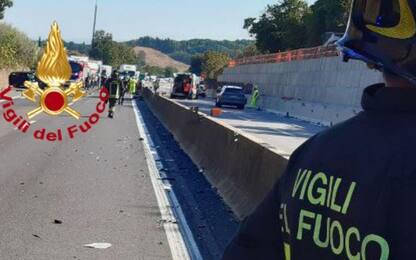 Firenze, incidente in A1: due morti e due feriti gravi. Code di 11 km