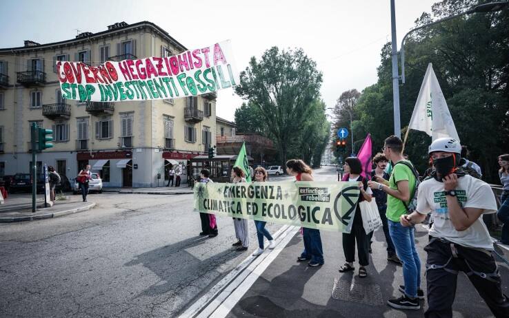 I giovani di Fridays for future scendono in piazza per protestare e pretendere giustizia climatica, Torino, 06 ottobre 2023 ANSA/TINO ROMANO