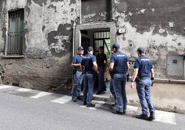 Como, ragazza accoltellata dal fidanzato dopo lite: è gravissima