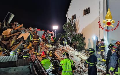Esplosione ad Argenta, crolla un'abitazione: due morti