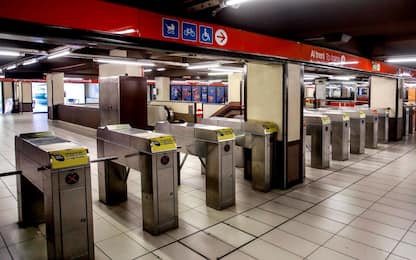 Metro Milano, M1 rossa bloccata: attivati bus sostitutivi Atm