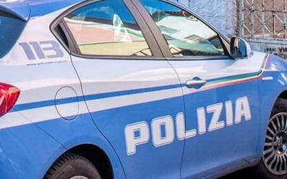 Prostituzione minorile a Bari, blitz della polizia: 10 arresti