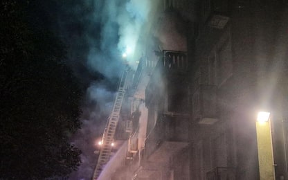 Incendio a Padova, a fuoco un condominio: 20 persone intossicate