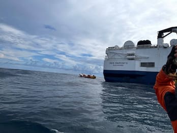 Esercitazioni di salvataggio a bordo dei gommoni della Geo Barents