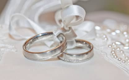 Giornata del matrimonio, in Italia ci si sposa sempre meno: i dati