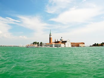 Venezia, trovata morta in laguna: oggi l'esame del medico legale