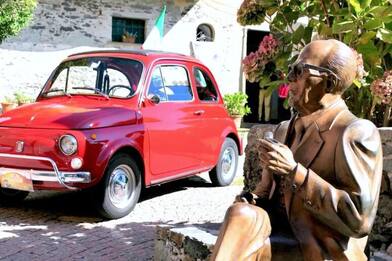 La Fiat 500 appartenuta a Pertini in Consiglio Regionale Liguria