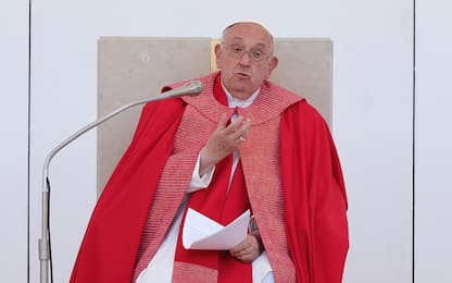 Papa Francesco: pregare per la pace in questo tempo di guerra mondiale