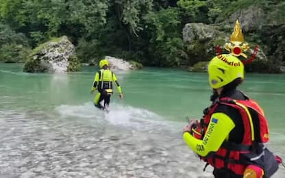 Natisone, continuano le ricerche del 25enne: trovato pezzo d’indumento