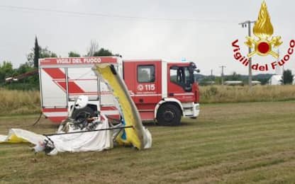 Pisa, deltaplano precipita a San Miniato: due morti