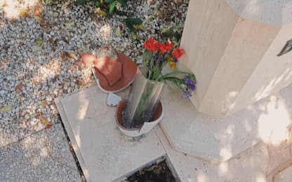 Berlinguer, profanata tomba per terza volta. Famiglia: gesto politico