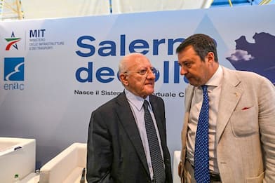 Aeroporto di Salerno, Salvini e De Luca all'inaugurazione