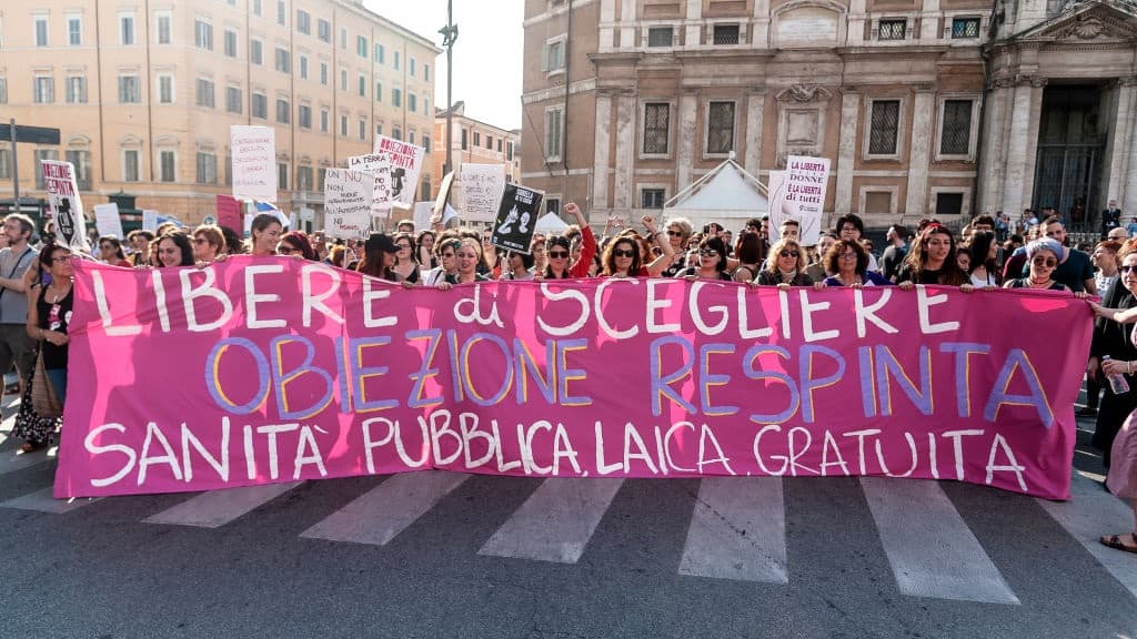 ROME, ITALY - MAY 26: Women protest in a demonstration 'Obiezione Respinta' organized by 'Non una di meno' movement to remember the 194 law of 1978 which legalised abortion, on May 26, 2018 in Rome, Italy. (Photo by Stefano Montesi - Corbis/Corbis via Getty Images)
