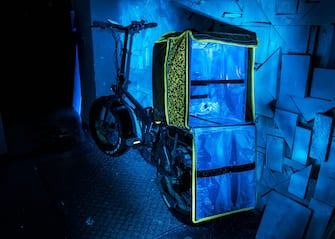 Food delivery bike, Turro