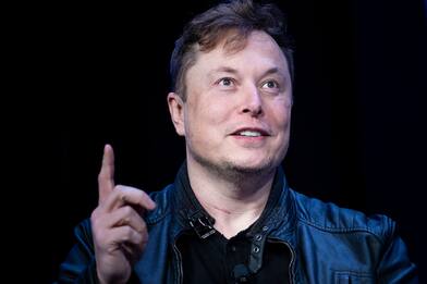 Covid, Elon Musk fa 4 tamponi in un giorno: 2 positivi e 2 negativi
