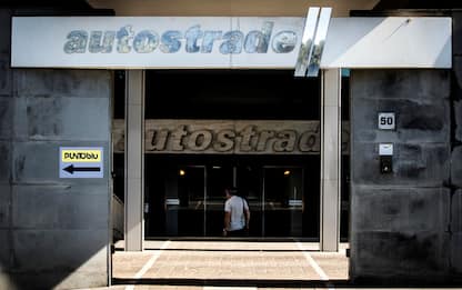 Autostrade per l'Italia venduta a Cassa Depositi e Prestiti a 8,2 mld