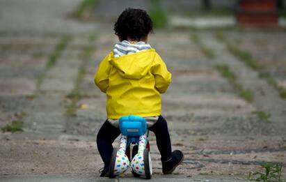 Save The Children: “In 15 anni 1 mln di minori in povertà in Italia"