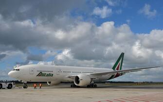 The Alitalia Boeing 777 jetliner transporting Pope Francis prepares to take off from Fiumicino airport on February 3, 2019, as the Pope is on his way to a three-day visit to the United Arab Emirates. - The United Arab Emirates prepares to warmly welcome Pope Francis, marking the first ever papal visit to the Arabian Peninsula. (Photo by Tiziana FABI / AFP)        (Photo credit should read TIZIANA FABI/AFP via Getty Images)
