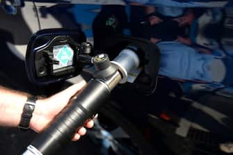 A picture taken on July 8, 2020 in Le Mans shows hows the filling pipe of a tank on the inauguration day of a hydrogen filling station in Le Mans, on July 8, 2020. - Located near the aerodrome, opposite the legendary 24 Hours of Le Mans circuit, the station is open to the citys buses and will soon be serving trucks and fleet vehicles. (Photo by JEAN-FRANCOIS MONIER / AFP) (Photo by JEAN-FRANCOIS MONIER/AFP via Getty Images)