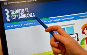 Foto Claudio Furlan LaPresse
04-02-2019 Milano ( Italia )
Cronaca 
Online il sito con le informazioni per richiedere il reddito di cittadinanza