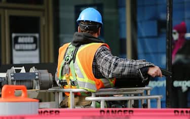 Crollo in cantiere nel savonese, un morto