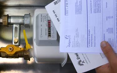 Cashback, come pagare bollette luce e gas e ricevere rimborso del 10%