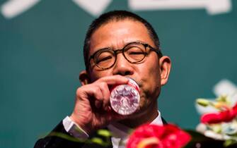 --File--Zhong Shanshan, Chairman of Nongfu Spring Co., Ltd., delivers a speech at a press conference in Beijing, China, 6 May 2013. (Photo by Stringer/ChinaImages/Sipa USA) (Beijing - 2013-05-06, Stringer / IPA) p.s. la foto e' utilizzabile nel rispetto del contesto in cui e' stata scattata, e senza intento diffamatorio del decoro delle persone rappresentate