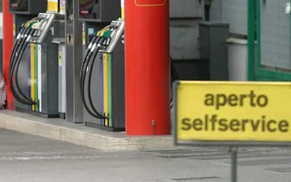 Casoria, tentata rapina a distributore benzina: indagano i carabinieri