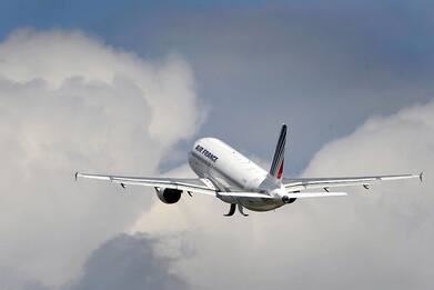 Air France-KLM, da Ue via libera a ricapitalizzazione da 4 mld euro