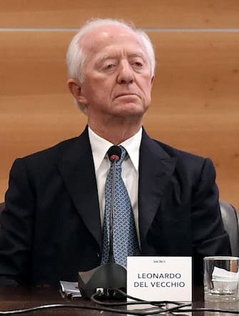 Il presidente di Luxottica Leonardo Del Vecchio all'assemblea degli azionisti, Milano  19 aprile 2018.    ANSA/DANIEL DAL ZENNARO