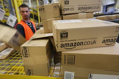 Amazon, niente tasse nel 2020 nonostante 44 mld di ricavi in Europa