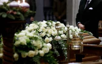 Il funerale del ex presidente della Camera della Moda Beppe Modenese nella Basilica di Santa Maria della Passione a Milano, 25 novembre 2020.ANSA/Mourad Balti Touati
