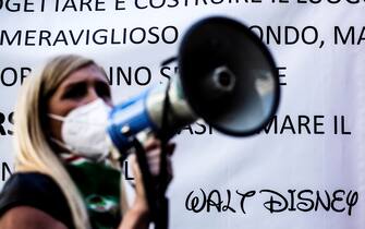 Sciopero lavoratori negozi Disney store a Roma