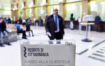 A post office where it is possible to apply for "citizenship wage" in Turin, Italy, 06 March 2019. The government's 'citizenship wage' basic income kicked off on Wednesday when the official website started taking applications for the new benefit.
ANSA/ALESSANDRO DI MARCO