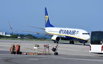 BARI  AEROPORTO DI PUGLIA PARTENZE, VOLO RYANAIR (BARI - 2018-07-18, SAVERIO De GIGLIO) p.s. la foto e' utilizzabile nel rispetto del contesto in cui e' stata scattata, e senza intento diffamatorio del decoro delle persone rappresentate