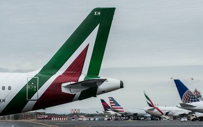 Alitalia, pubblicato il bando per la cessione del marchio