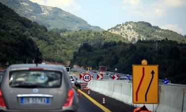 Autostrade lancia l'app per il Cashback, rimborsi per i ritardi