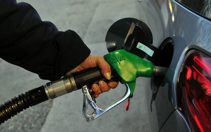 Caro carburante, Locauto azzera il servizio di rifornimento
