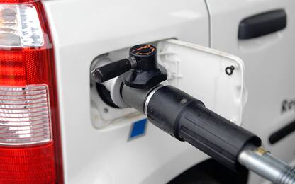 Auto, perché è aumentato il prezzo del gas metano