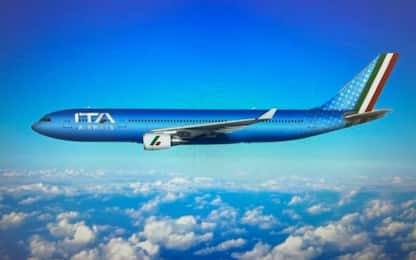 Ita Airways, i nuovi aerei: livrea azzurra e tricolore. LE FOTO