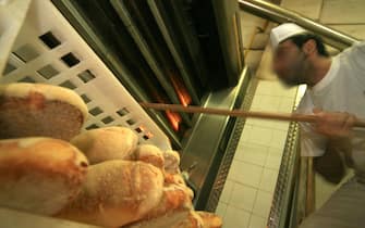 20071011 - NAPOLI - ECO
Alcune fasi di panificazione in un forno di Boscotrecase in provincia di Napoli