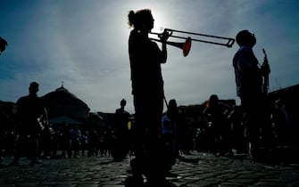 Manifestazione dei lavoratori dello spettacolo a piazza Plebiscito, a Napoli