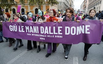 La manifestazione nazionale 'Non una di meno' contro la violenza sulle donne, Roma, 23 novembre 2019. ANSA/RICCARDO ANTIMIANI