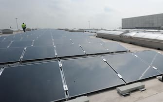 Pannelli solari sul tetto di un immobile