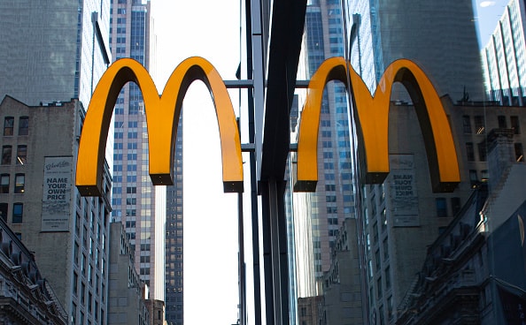McDonald’s, former CEO, returns $ 105 million for sex scandal