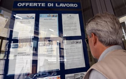 Istat, disoccupazione dicembre cala al 7,2%: minimi da 2008